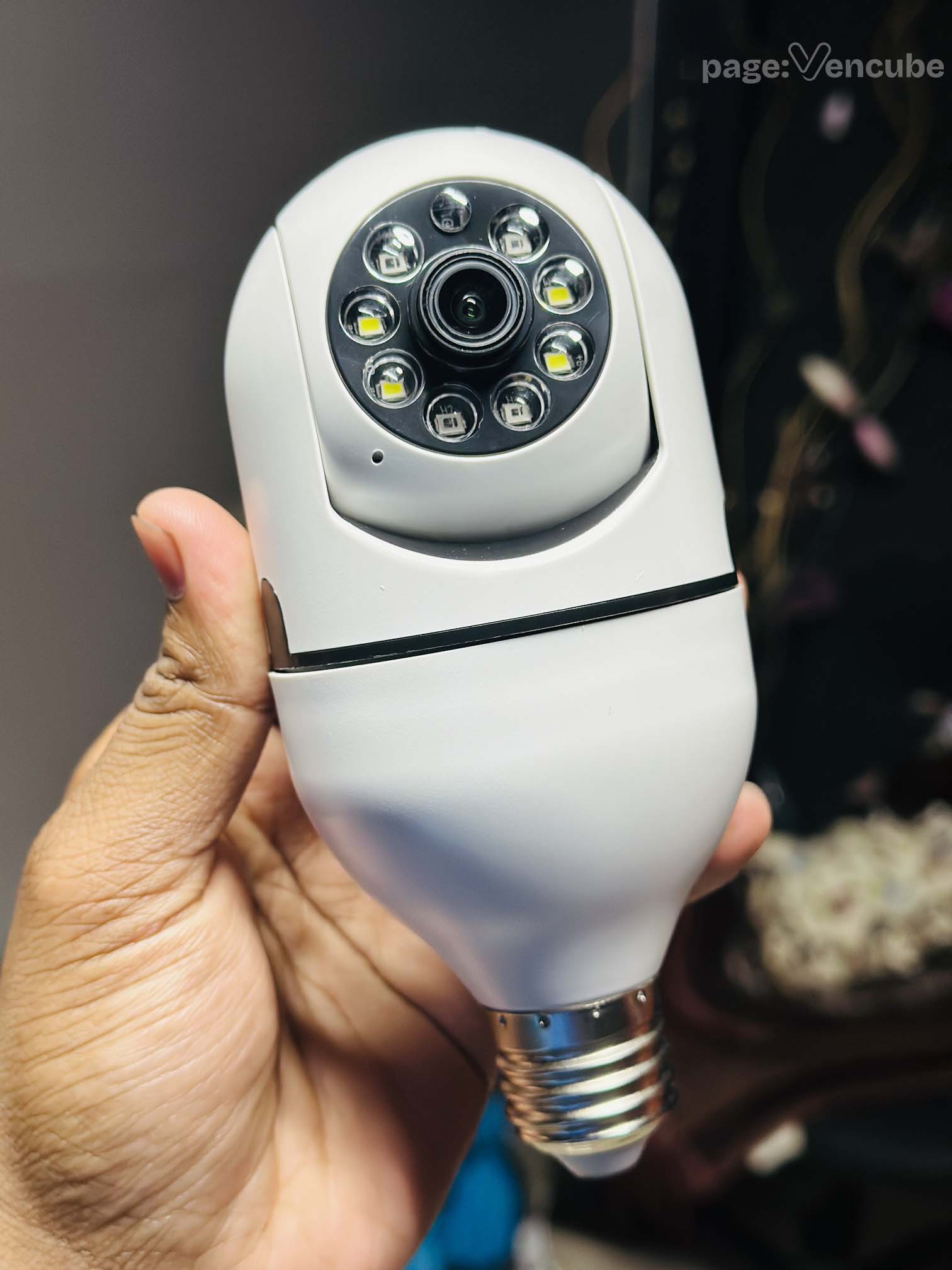 V380 PRO E27 360 Degree 1080P Wireless Home Security IP Camera